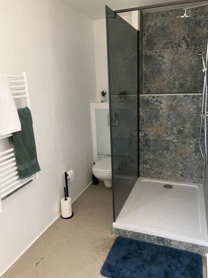 Chambre Avec Petit-Dejeuner En Provence Luberon La Tour-dʼAigues 外观 照片