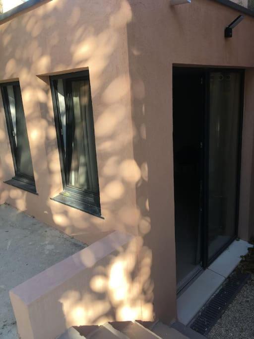 Chambre Avec Petit-Dejeuner En Provence Luberon La Tour-dʼAigues 外观 照片